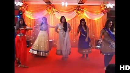 Pakistani Wedding AWESOME Mehndi Nite Dance __Chalka Chalka__ (FULL HD)