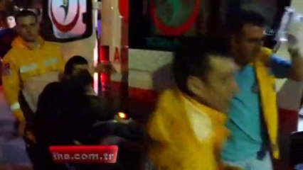 Sokak Ortasında Bıçaklandı