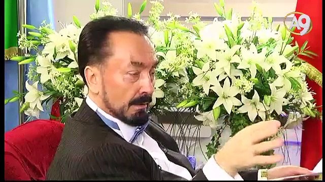 Anneanneleri bakımevinde değil kendi evlerinde bakmak çok sevaptır.