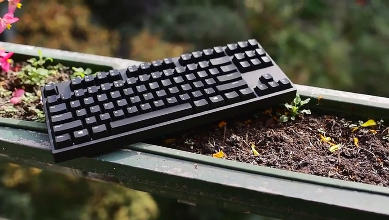 Cooler Master Novatouch TKL Keyboard Review  Best switches for typing