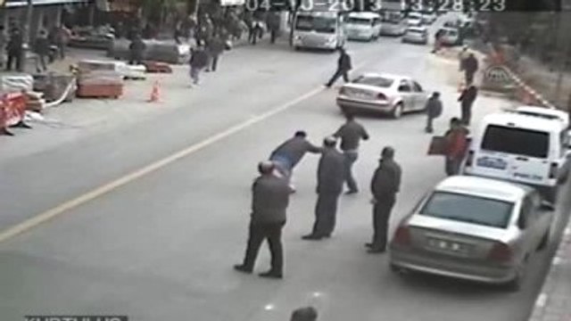 Mobese Kameralarına Yansıyan Trafik Kazaları
