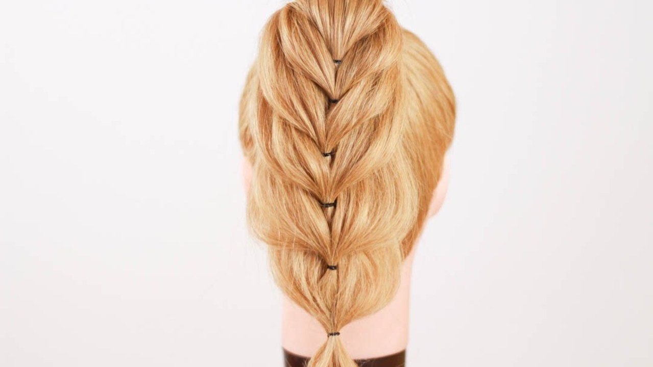 Прическа на длинные волосы с имитацией плетения. Hairstyle with Braiding Simulation