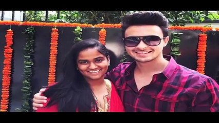 Shahrukh Khan To Attend Salman Khan Sister Arpita's Wedding.mp4