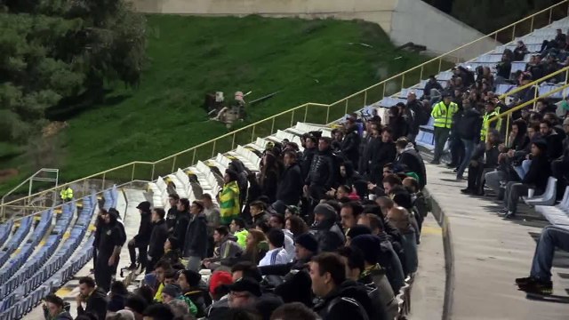 Πλάνα από την κερκίδα της ΑΕΚ (2)