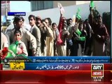 School Children Criticise PM Nawaz Over Petrol Shortage Issue
