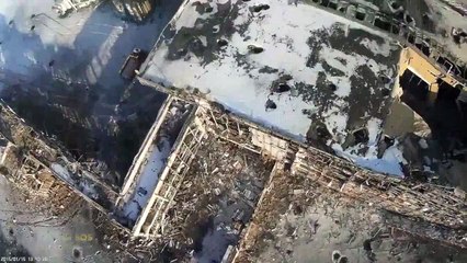 Ukraine : l'aéroport de Donetsk en ruine vu du ciel