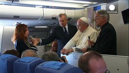 Πάπας: " Για να είμαστε καλοί Χριστιανοί δεν σημαίνει ότι πρέπει να γίνουμε σαν τα κουνέλια"