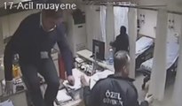 Sağlık çalışanlarına bıçaklı saldırı güvenlik kamerasında