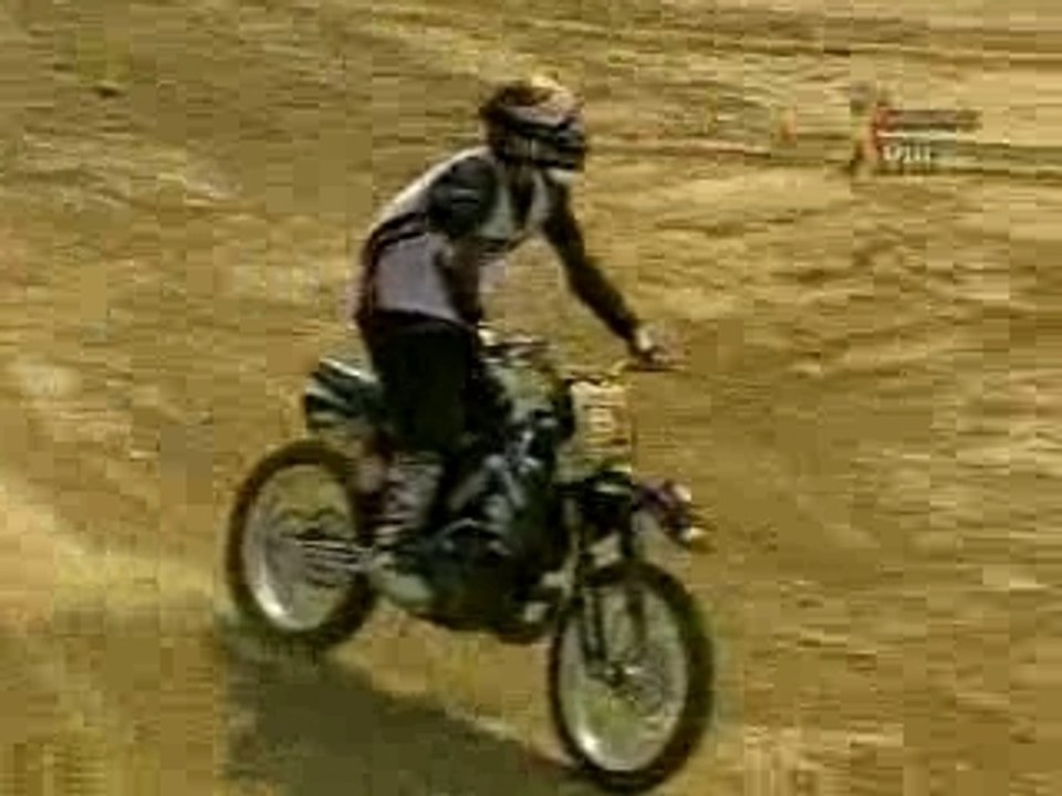 Moto sauts périlleux cross (respect!)
