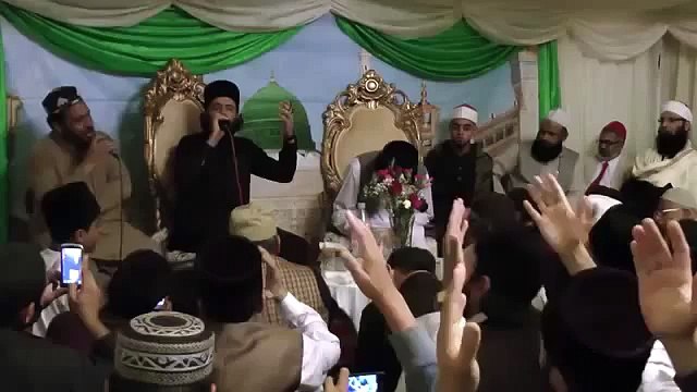 Naat by Qibla Pir Muhammad Hassan Haseeb Ur Rehman Sahib 25th August 2013 Mehfil at Slough 2