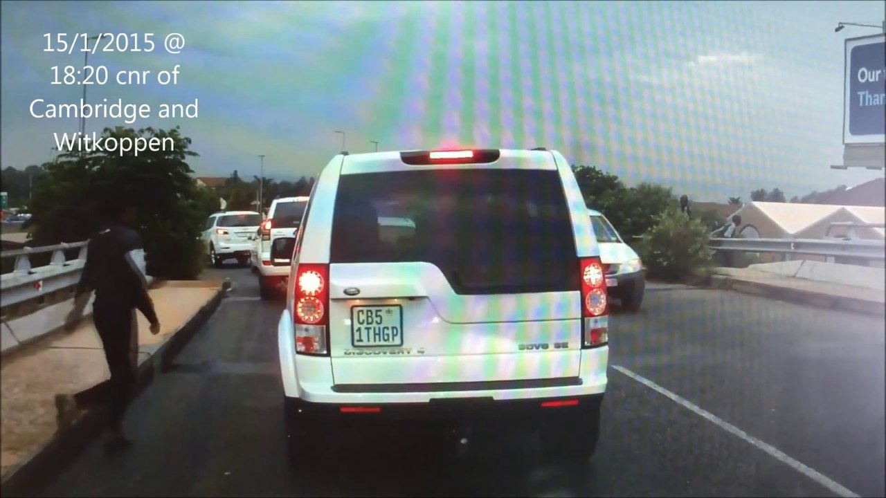 Violent Smash and Grab in Johannesburg, South Africa - Cambridge and Witkoppen Road