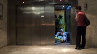 Tahitian elevator (Rémi GAILLARD) Full HD