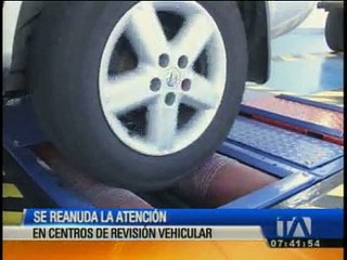 Se reanuda la atención en centros de revisión vehicular