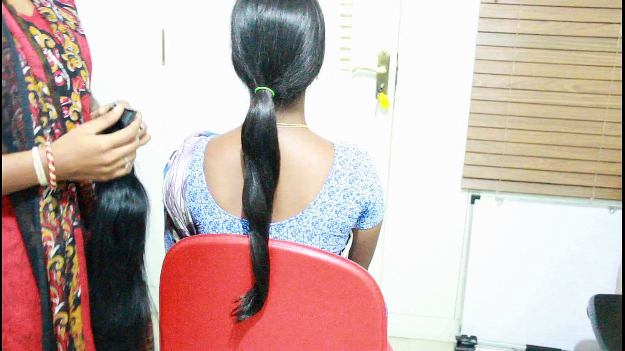 Instant Hair Volumizer – Pony Tail- Hair Extensions – clip in hair - Capillatura ™