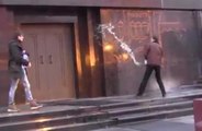 Deux Russes arrêtés pour avoir aspergé le mausolée de Lénine d'eau bénite