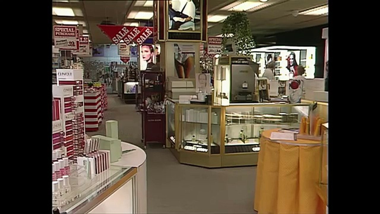 Mr Bean - Shopping for Towels