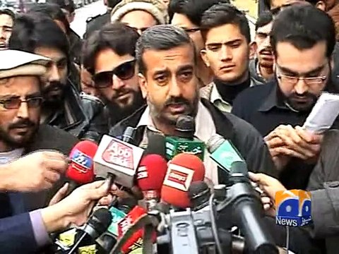 Chelum of APS martyrs observed, parents protest outside CM House-Geo Reports-20 Jan 2015