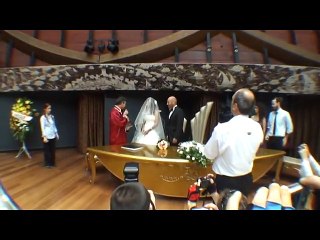 Evlilik Cüzdanını Kaptı, Mutluluktan Pedalladı