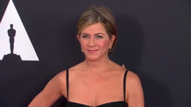 Jennifer Aniston Jokes She's 'No. 1 Snubbed' at Oscars