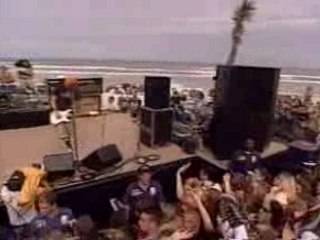 Blink 182 What's my age again Live