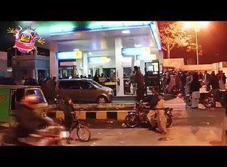 Abhi to line Shuro hoi hai - Funny perody on petrol shortage