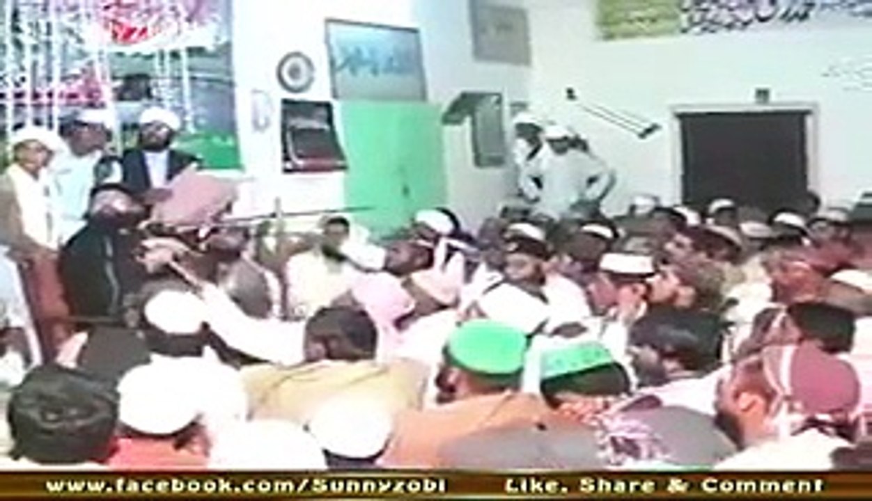 Molvi got angry on a question and started to beat