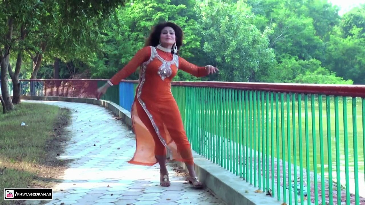 BINDIA PUNJABI MUJRA - BRAND NEW UN SEEN 2014 PAKISTANI MUJRA DANCE