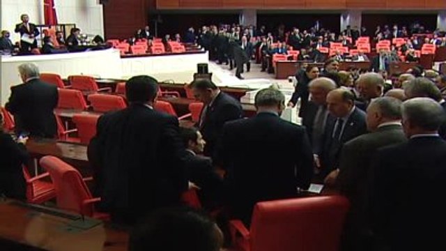 Eski Ekonomi Bakanı Çağlayan, Yüce Divan'a Sevkedilmedi