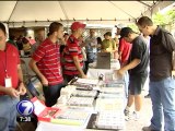 Coleccionistas de monedas y billetes se reunieron en feria de numismática