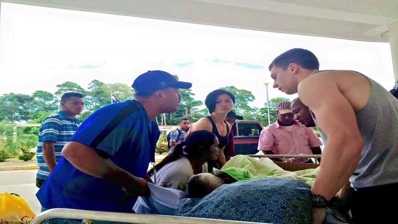 Review Volunteer Sean Rigney Honduras La Ceiba PreMed Program with Abroaderview.org