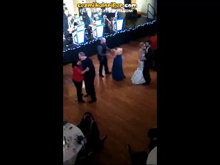 Dans Ederken Buga Giren Çocuk