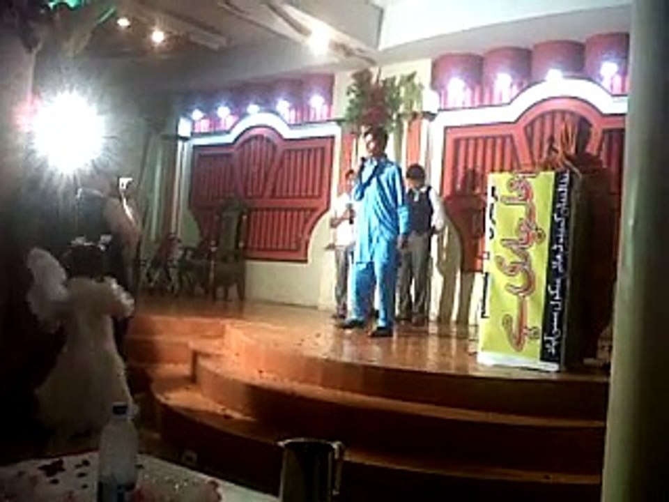 Zard E Disco Hassan Is Singing A Funny Song At School Function 2011