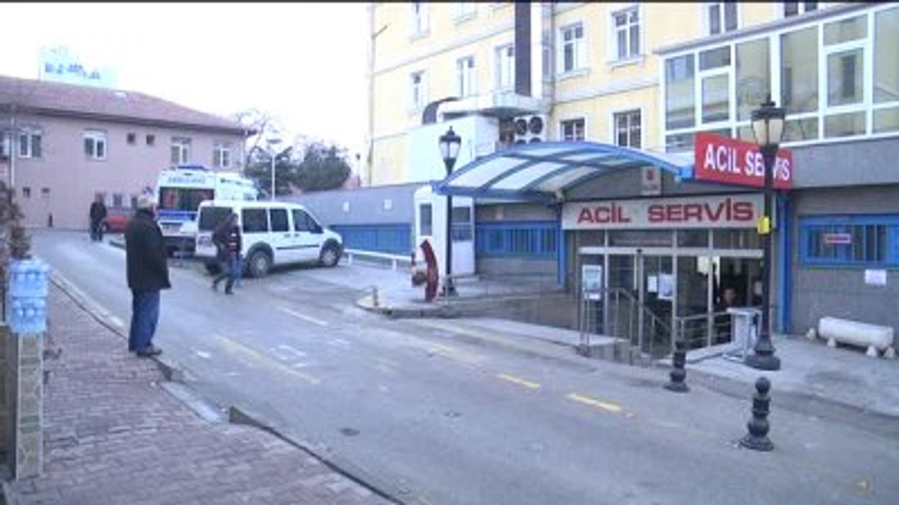 Gözaltına Alınan 24 Kişi, Ulus Devlet Hastanesi'nde Muayeneden Geçirildi