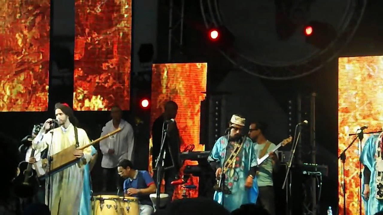 sur la plage,le samedi