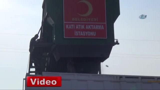 Tahsin Babaş Çöp Arabasını Kullandı