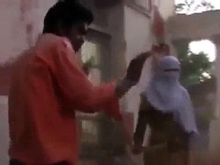 Two girls are hitting a guy - upload mohsinahmad