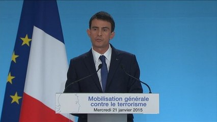 Manuel Valls annonce un arsenal de mesures anti-terroristes