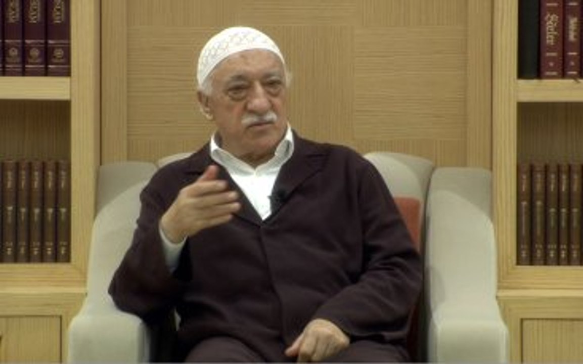 Gülen, Son Sohbetinde Salonu Ağlayarak Terk Etti