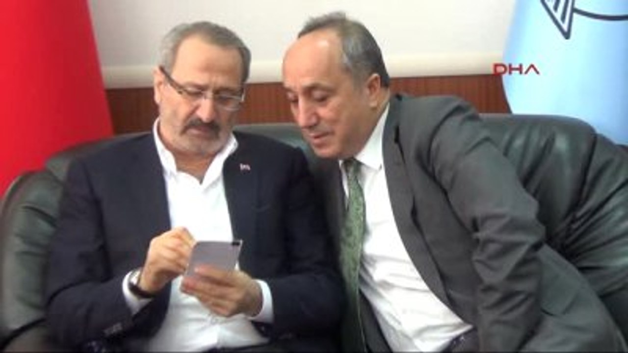 Muş,zafer Çağlayan Tek Kelime Etmeden Uçağa Bindi