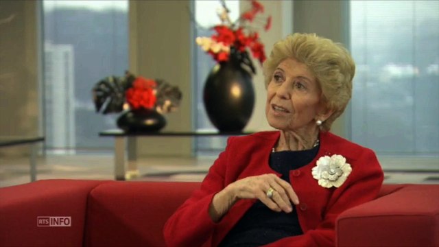 Carrère d'Encausse donne raison à Houellebecq et le soutiendrait pour l'Académie.