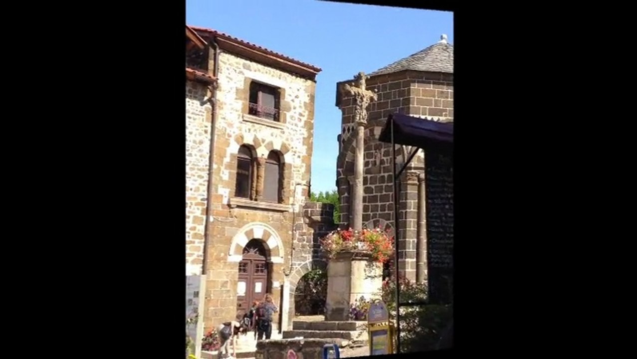 Vers Santiago : de croix en calvaires !