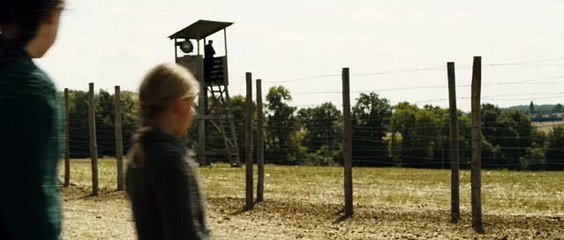 elle appelait sarah naeva.avi