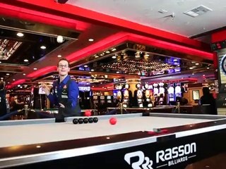 Cet homme amène le billard à un autre niveau !