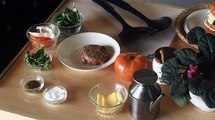 CÓMO HACER HAMBURGUESAS DE TOMATE