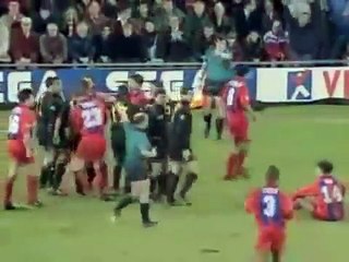 Eric Cantona - Kung Fu Kick