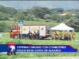 Camión cisterna vuelca en el cruce del Coyol de Alajuela