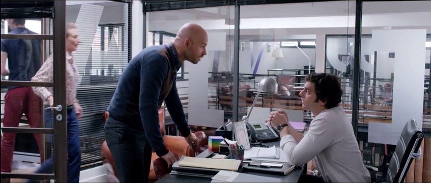 Toute Première Fois - Teaser #2 Le patron drague sur Facebook [VF|HD1080p]