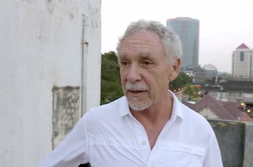 Hacker - Featurette (8) VO