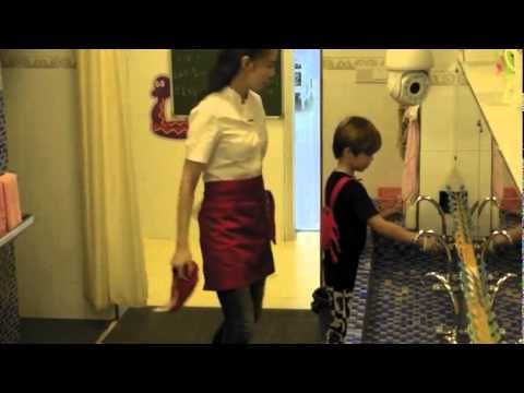 《一年级》未播花絮 Grade One Unreleased Footage 10/31: 寝室惊现尿床风波 宋佳向西蒙子道歉-Song Jia Apologize To Jozef【湖南卫视官方版】