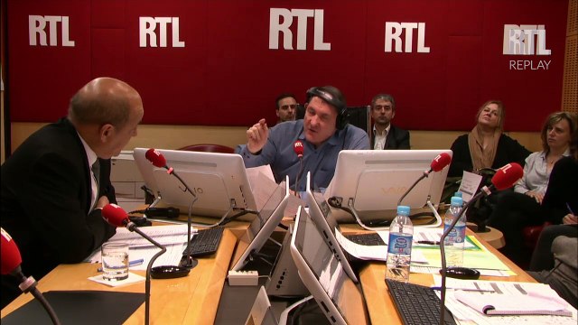 Jean-Yves Le Drian répond aux questions des auditeurs